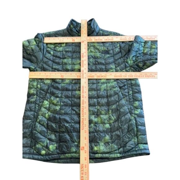 "THE NORTH FACE" Grn Camo Mens Jacket SZ M  Coat Puffer Travel Pocket Storage - Picture 9 of 13